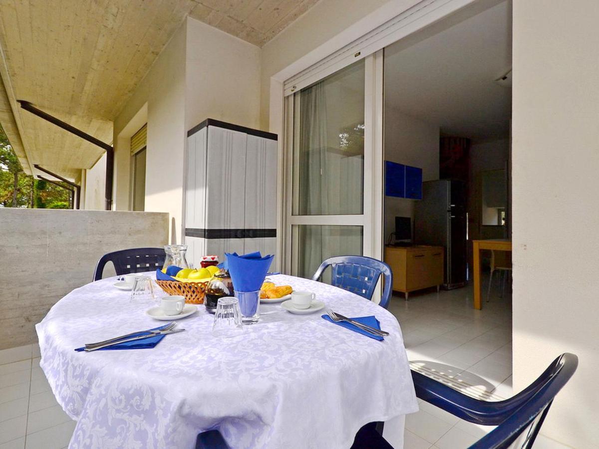 Apartment Parco Hemingway-4 By Interhome Lignano Sabbiadoro Exteriör bild