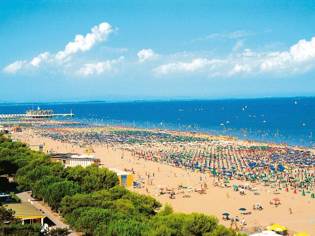Apartment Parco Hemingway-4 By Interhome Lignano Sabbiadoro Exteriör bild